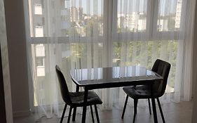 VIP квартира ЖК Київ Скай Рівненська, 4